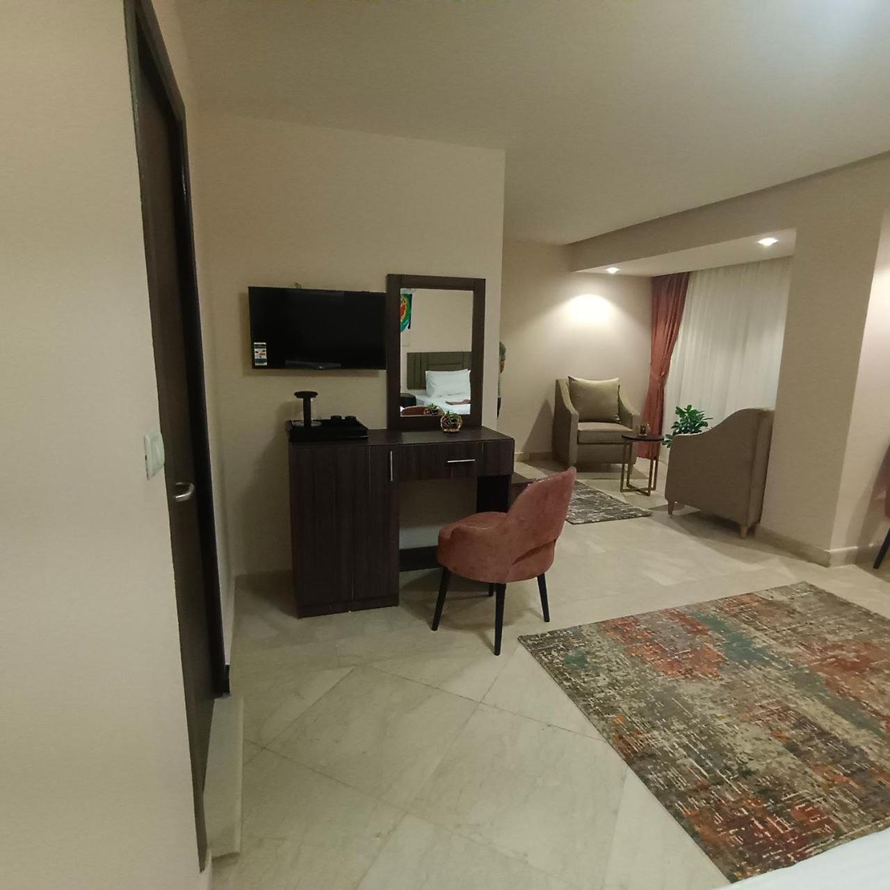 Aziz Egypt Pyramids View Hotel Kafret el-Gabal Екстериор снимка