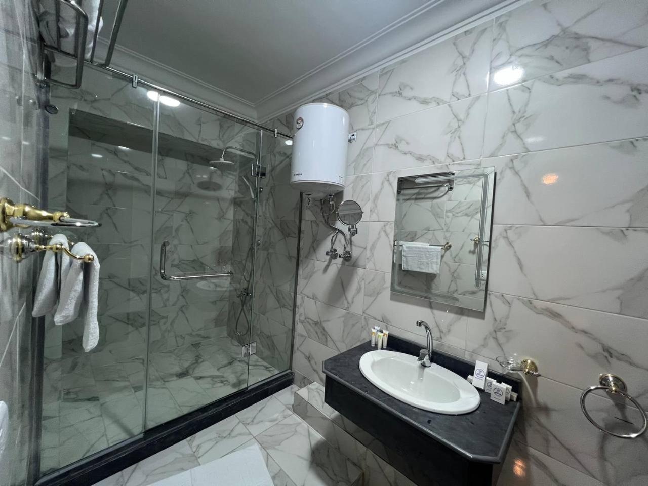 Aziz Egypt Pyramids View Hotel Kafret el-Gabal Екстериор снимка